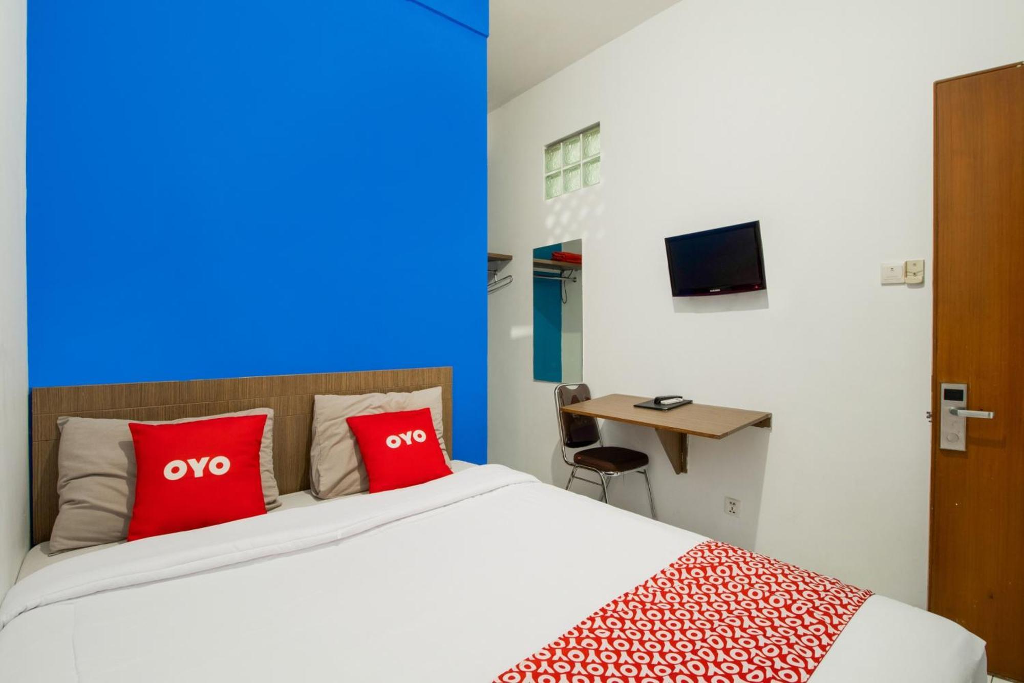 Oyo Flagship 3753 Cassa Dua Hotel Cimahi Exterior foto