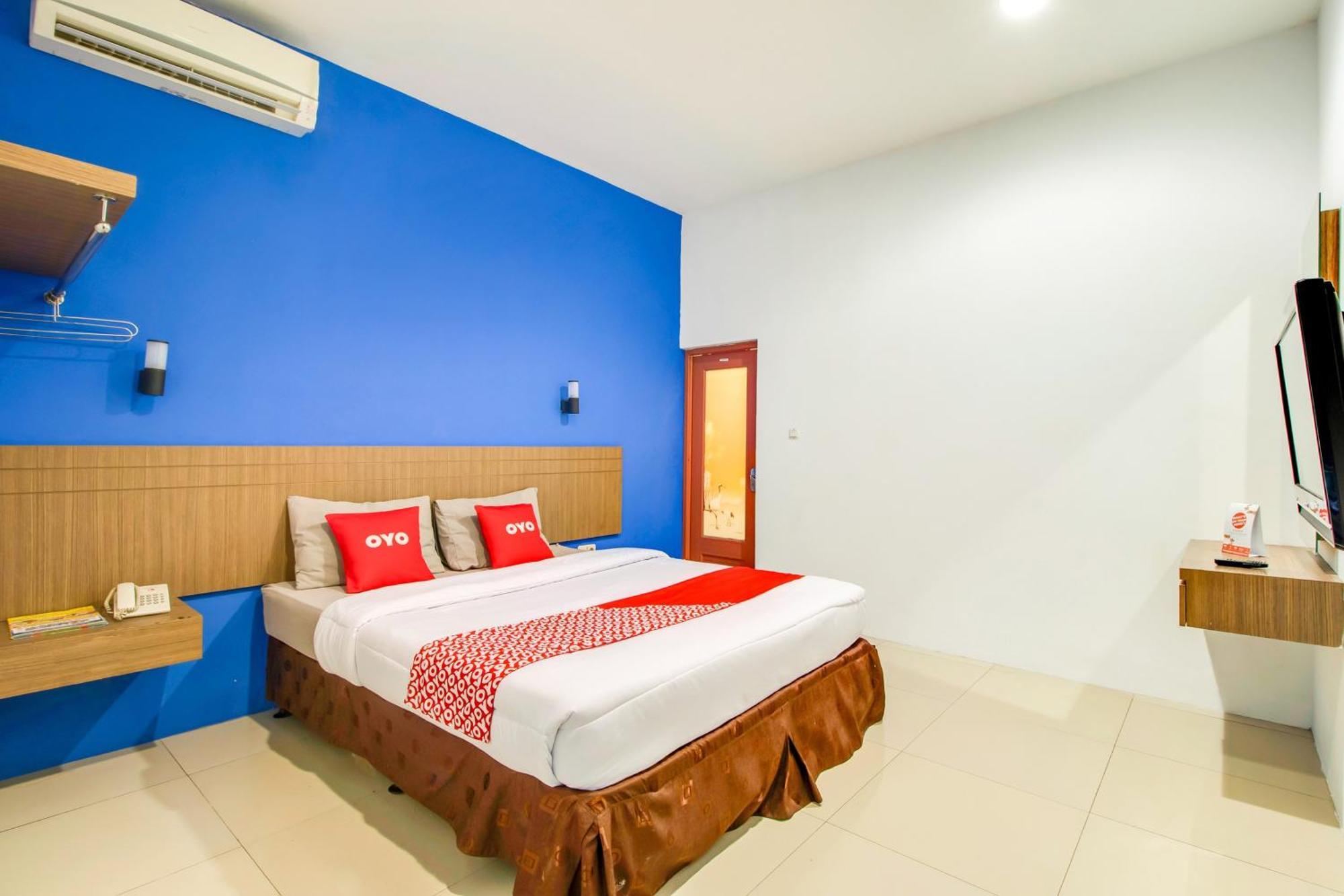 Oyo Flagship 3753 Cassa Dua Hotel Cimahi Exterior foto