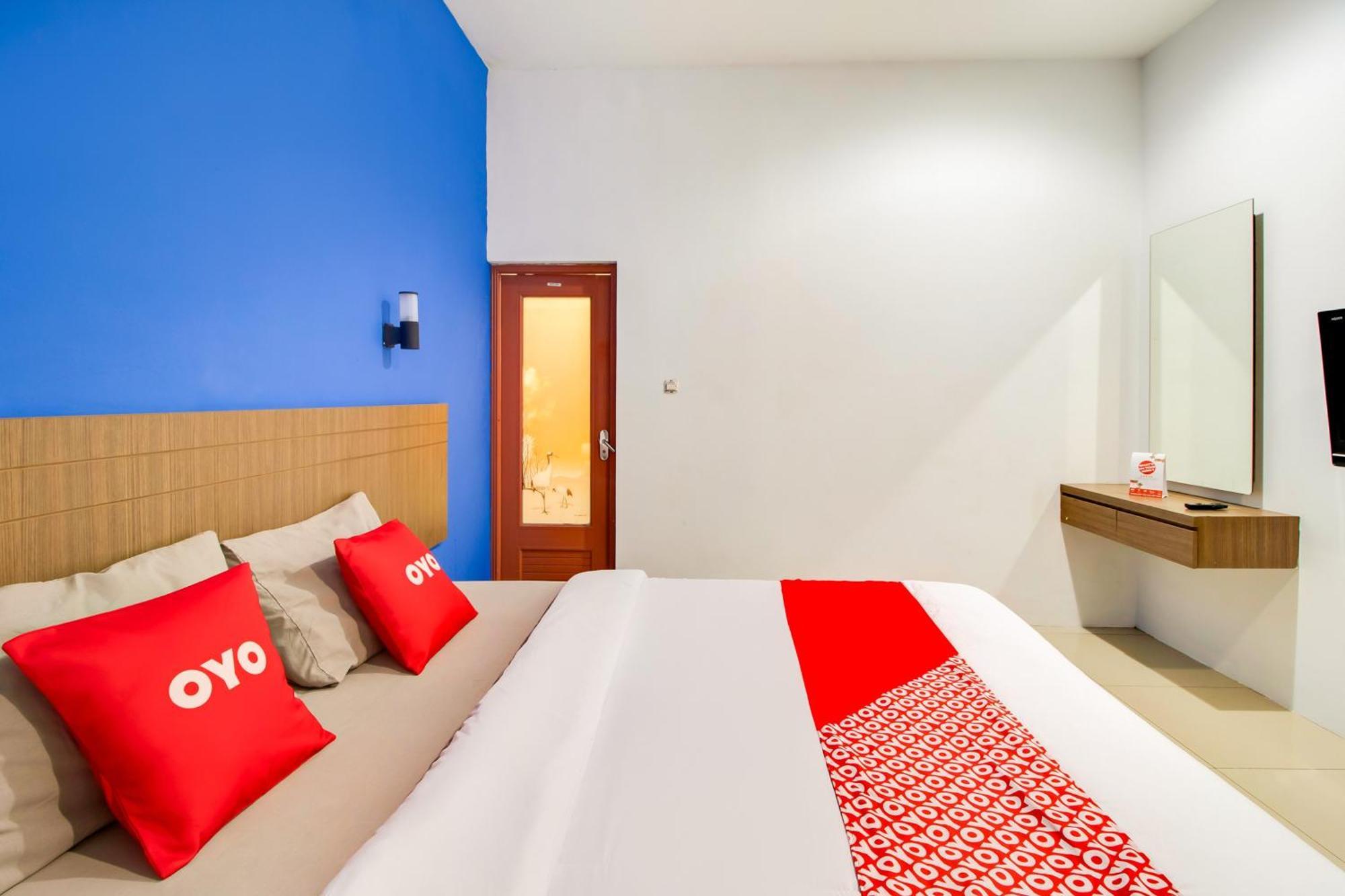 Oyo Flagship 3753 Cassa Dua Hotel Cimahi Exterior foto