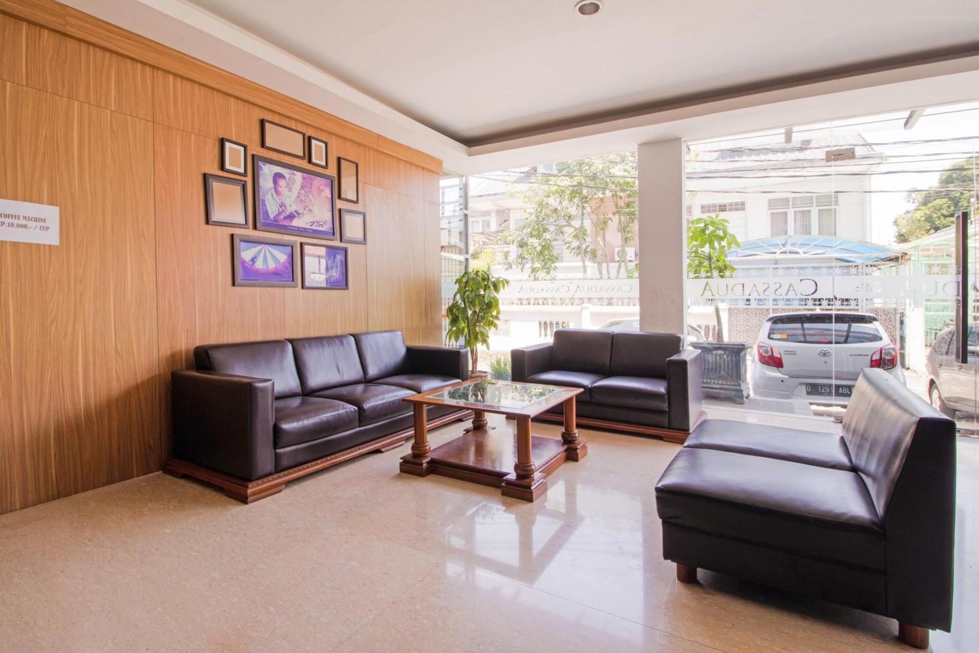 Oyo Flagship 3753 Cassa Dua Hotel Cimahi Exterior foto